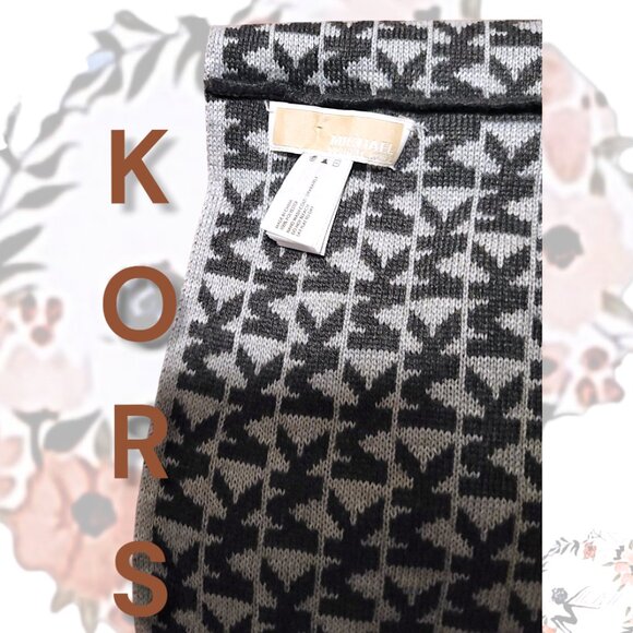 Michael kors Derby Gray and Coal Gray infinity Scarf. Excellent presentation! - Picture 4 of 7